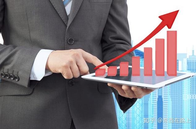 硬核又浪漫！七夕版机器狗现身珠海日月贝